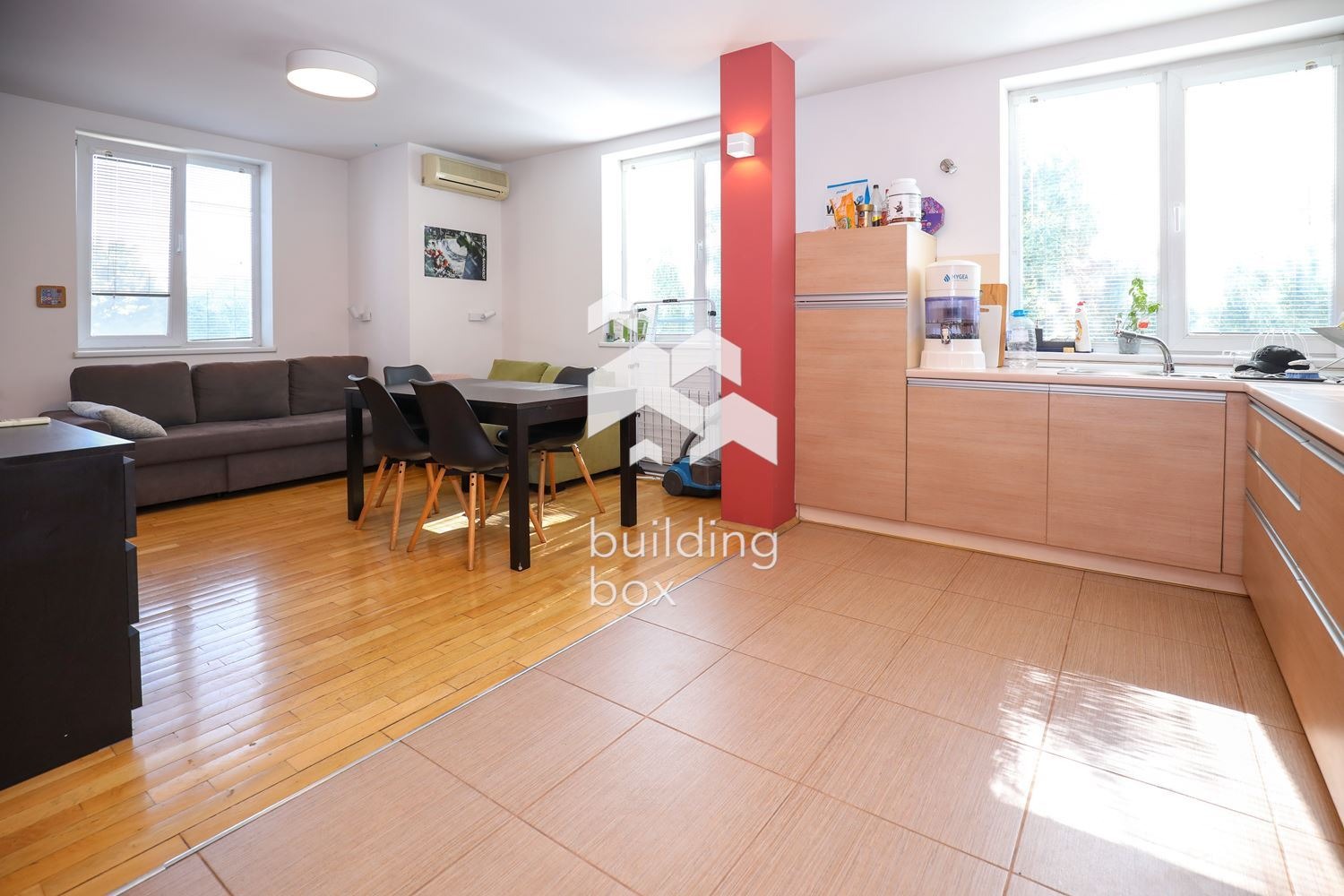 Продава 3-СТАЕН, гр. София, Център, снимка 2 - Апартаменти - 53716931