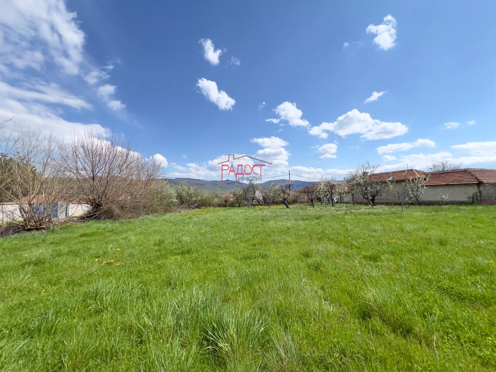 Продава ПАРЦЕЛ, с. Искра, област Пловдив