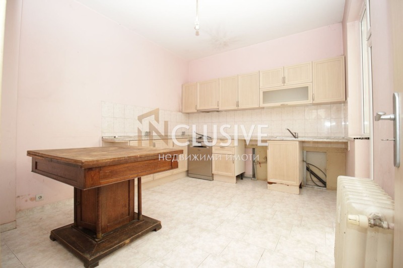 De vânzare  3 dormitoare Sofia , Țentâr , 114 mp | 34354709 - imagine [11]