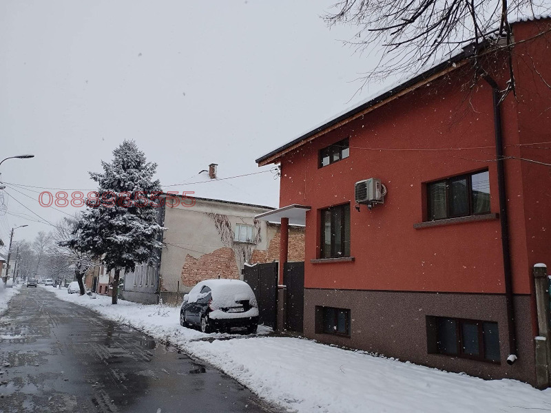 Продава КЪЩА, гр. Бяла Слатина, област Враца, снимка 11 - Къщи - 52730014