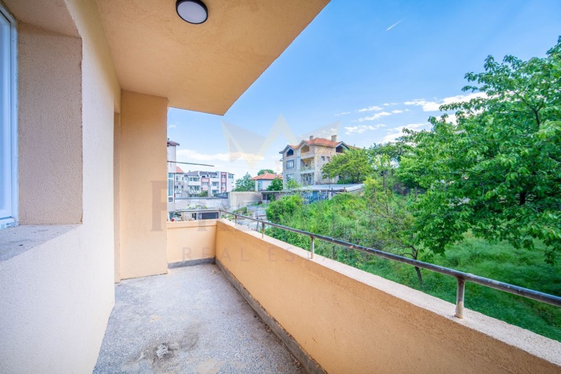 Myytävänä  Talo Varna , Vinitsa , 400 neliömetriä | 31283066 - kuva [17]