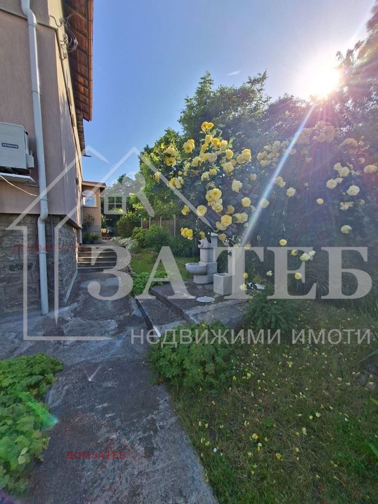 Продава КЪЩА, гр. София, Горна баня, снимка 14 - Къщи - 56564650