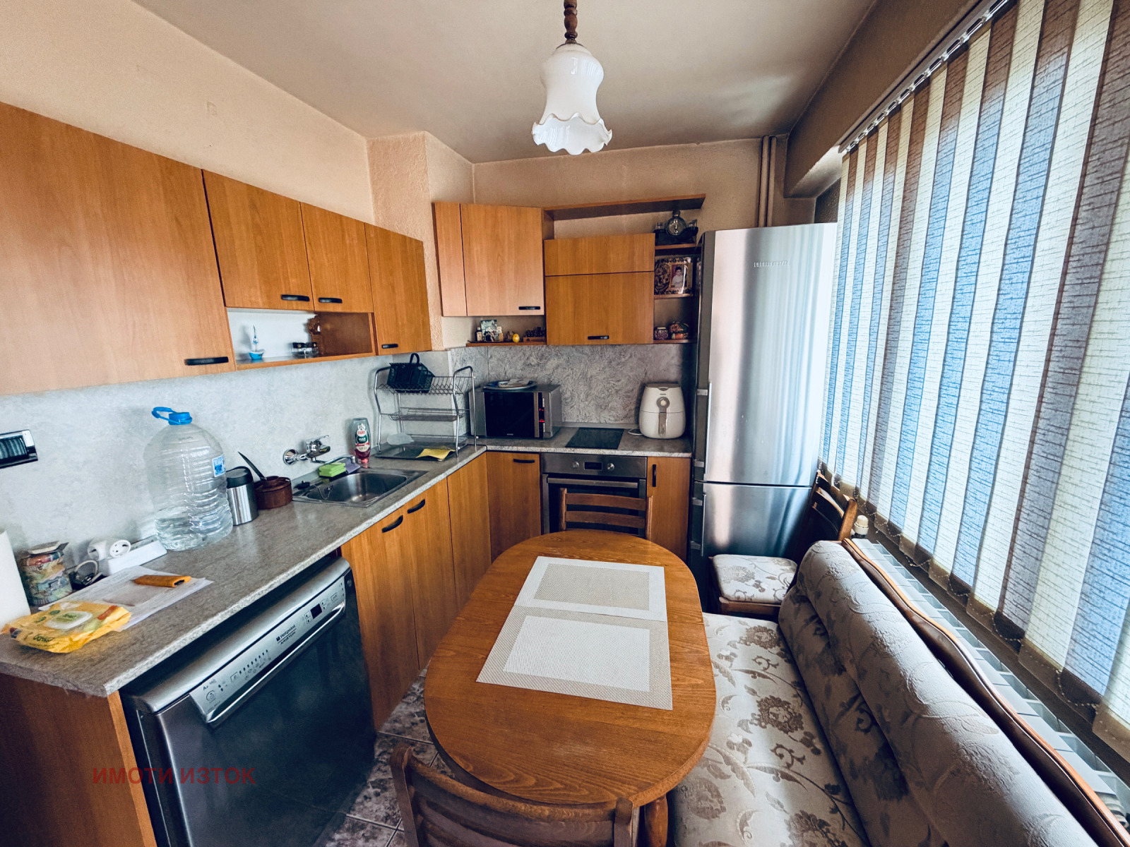 Продава 2-СТАЕН, гр. Перник, Димова махала, снимка 4 - Апартаменти - 55930032