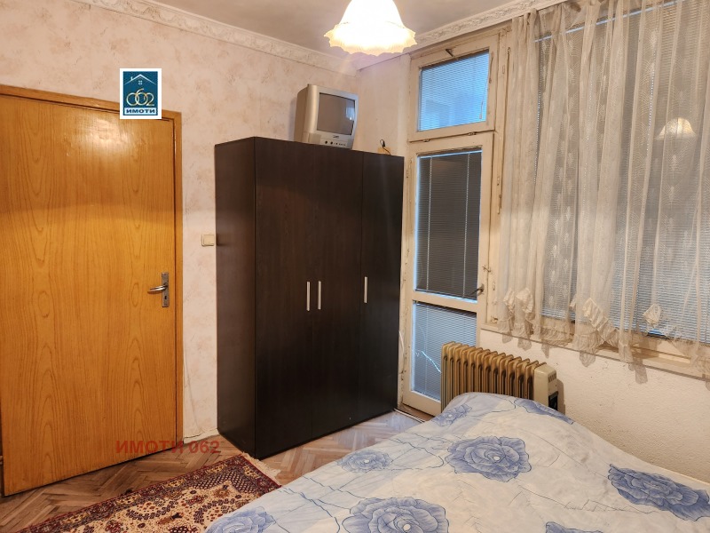 Продава  2-стаен област Велико Търново , гр. Лясковец , 65 кв.м | 82316554