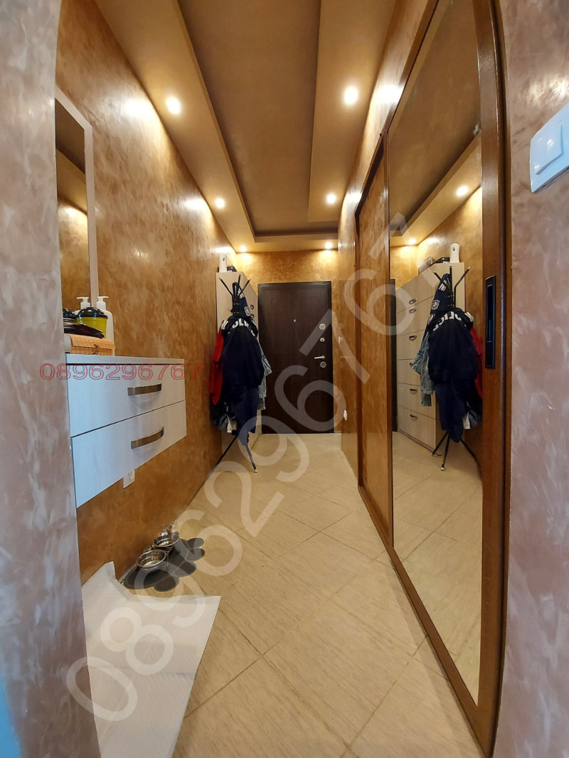 Продаја  2 спаваће собе Софија , Надежда 4 , 67 м2 | 87219143