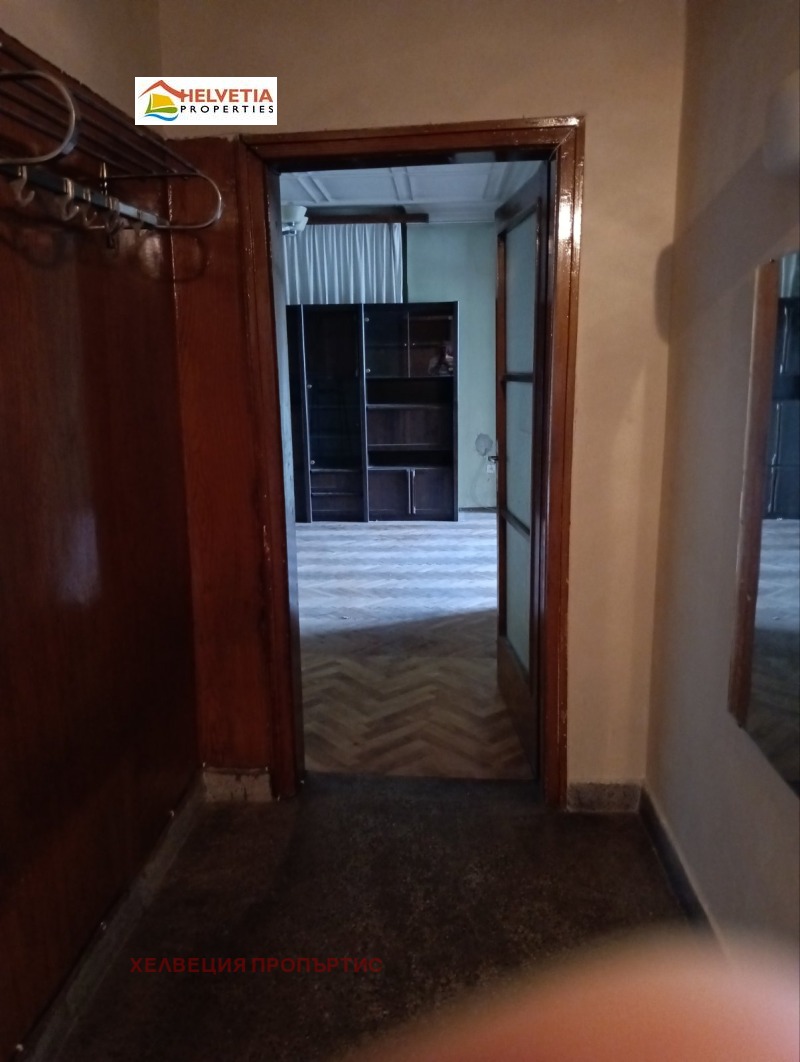 Продава  3-стаен град София , Докторски паметник , 92 кв.м | 89812199