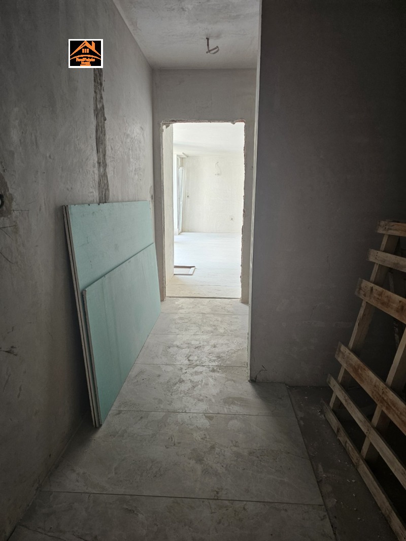 En venta  3 dormitorios Sofia , Karpuzitsa , 214 metros cuadrados | 32391085 - imagen [7]