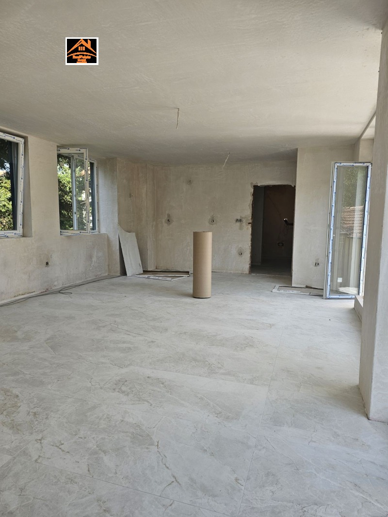 En venta  3 dormitorios Sofia , Karpuzitsa , 214 metros cuadrados | 32391085 - imagen [5]