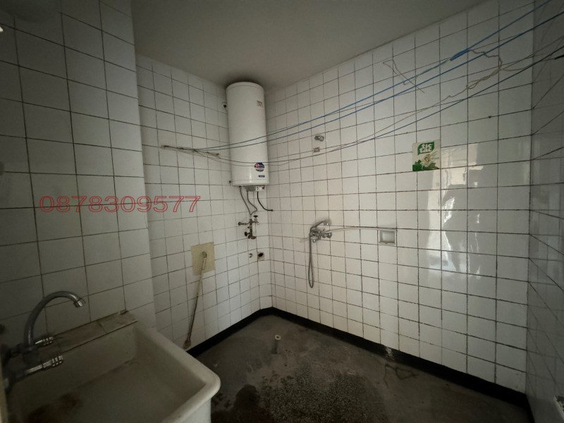 Продава МНОГОСТАЕН, гр. Русе, Център, снимка 3 - Апартаменти - 53349175