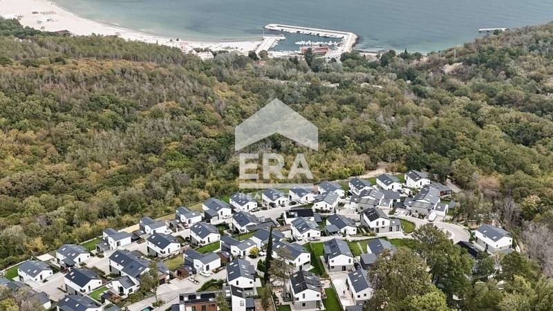 Продава КЪЩА, гр. Варна, м-т Зеленика, снимка 2 - Къщи - 52167177