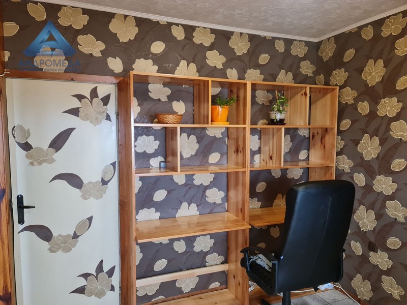 Продава  2-стаен град Плевен , 9-ти квартал , 74 кв.м | 85951162 - изображение [9]