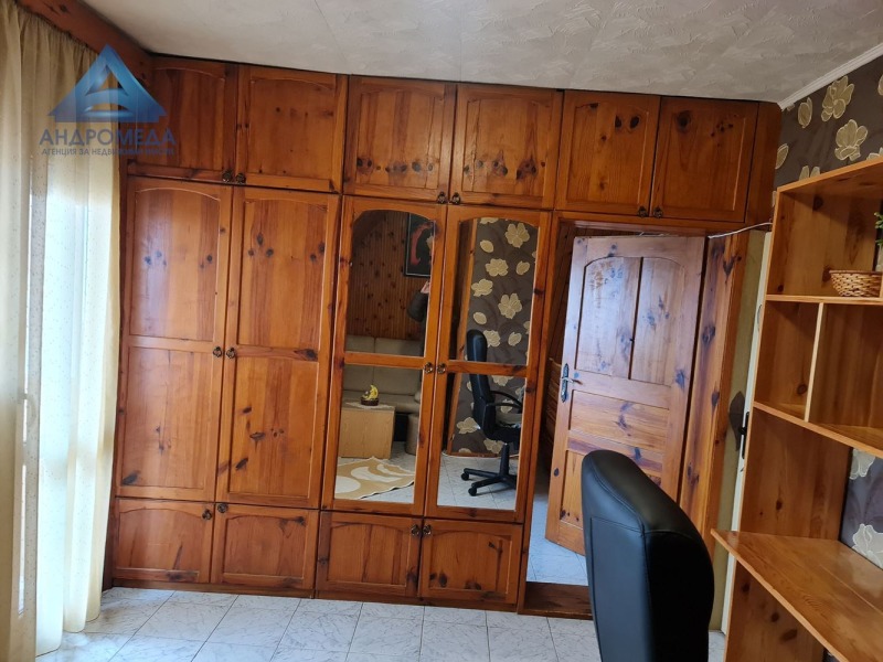 Продава  2-стаен град Плевен , 9-ти квартал , 74 кв.м | 85951162 - изображение [10]