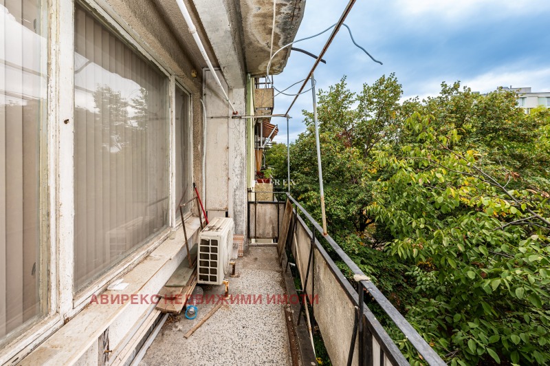 En venta  2 dormitorios Plovdiv , Jristo Smirnenski , 86 metros cuadrados | 73235557 - imagen [16]