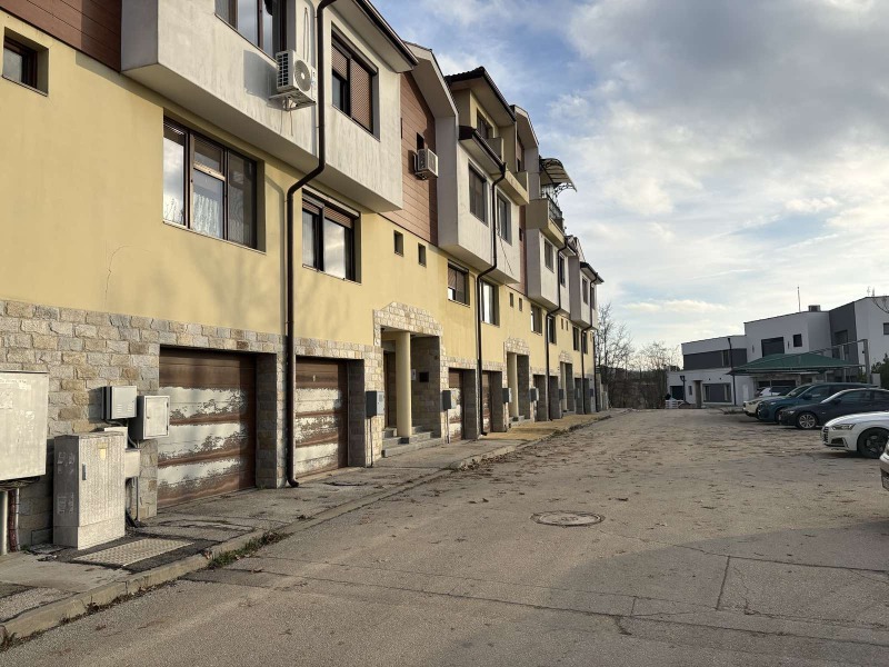 Продава КЪЩА, гр. Плевен, Кайлъка, снимка 3 - Къщи - 52771014