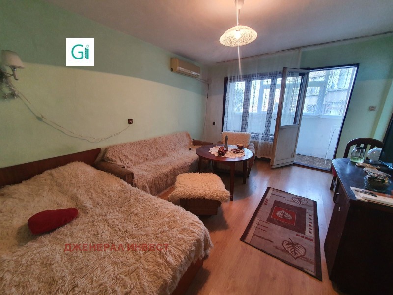 Продава 2-СТАЕН, гр. Благоевград, Идеален център