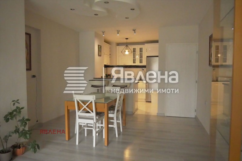 Продава 3-СТАЕН, гр. София, Лозенец, снимка 14 - Aпартаменти - 49263150