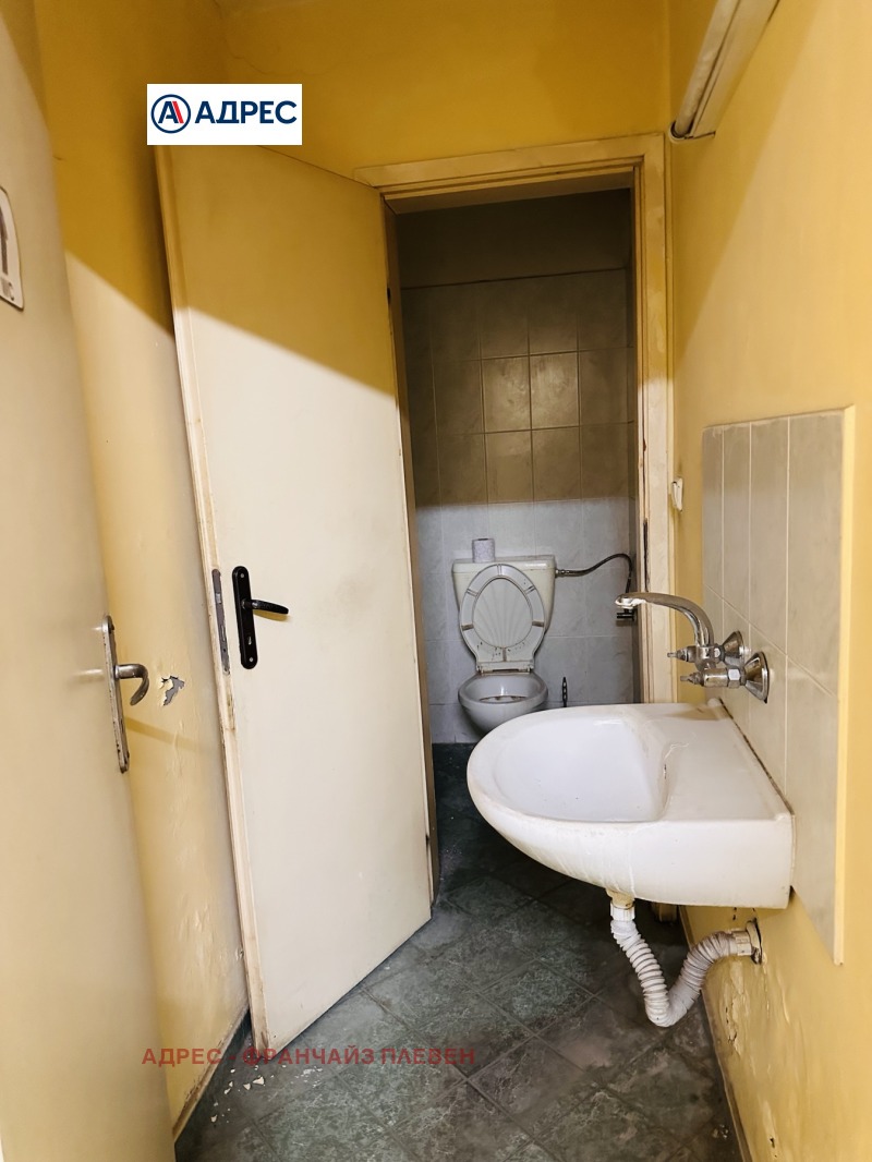 Продава БИЗНЕС ИМОТ, гр. Плевен, Индустриална зона, снимка 15 - Други - 52600528