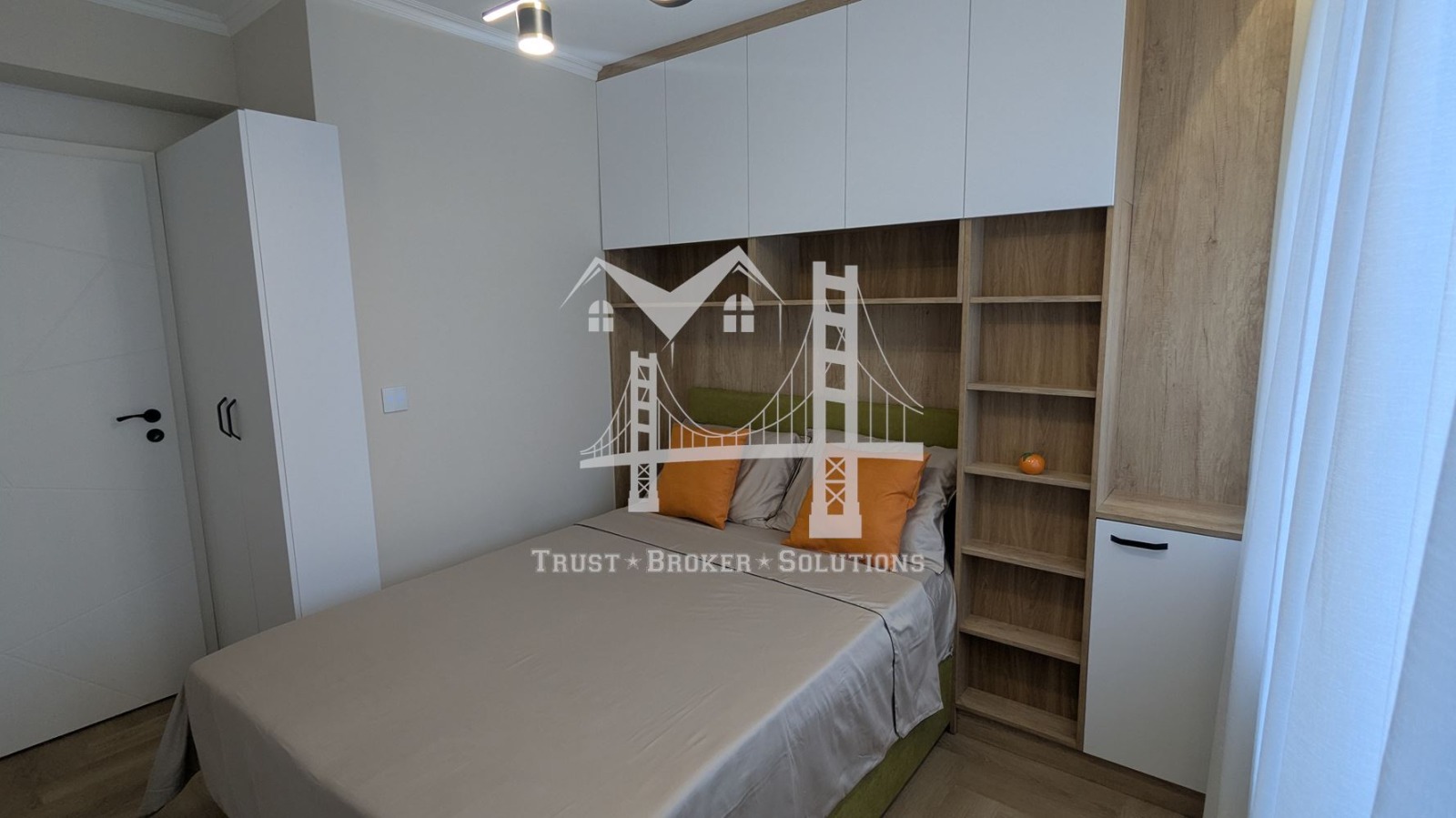 Продава 4-СТАЕН, гр. София, Център, снимка 8 - Апартаменти - 53486421