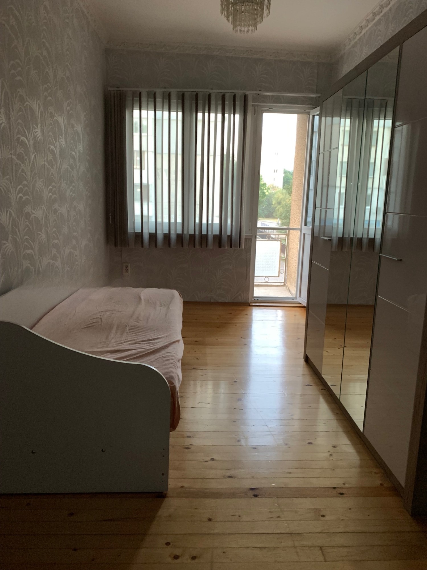 Продава 4-СТАЕН, гр. София, Хаджи Димитър, снимка 7 - Апартаменти - 55989014