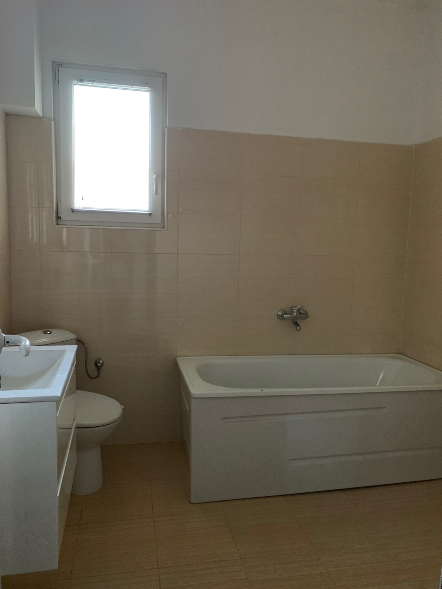 Продава 4-СТАЕН, гр. София, Хаджи Димитър, снимка 15 - Апартаменти - 55989014