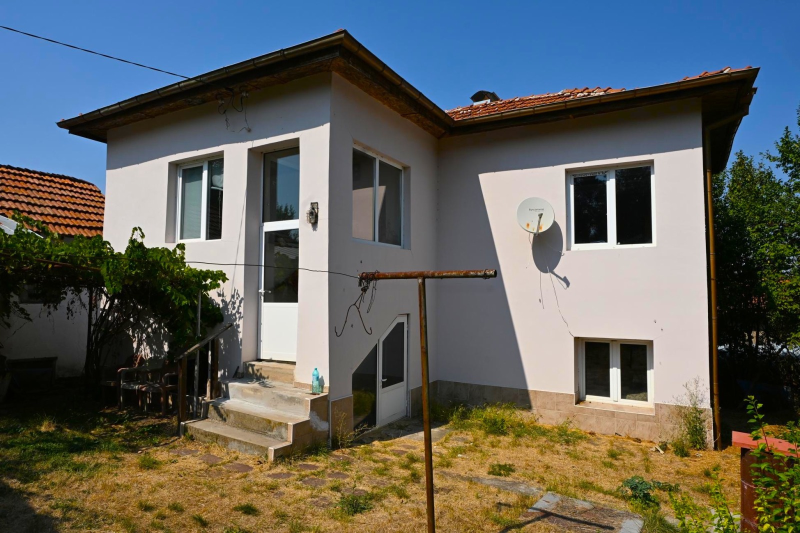 Продава ВИЛА, с. Витановци, област Перник, снимка 3 - Вили - 56354725