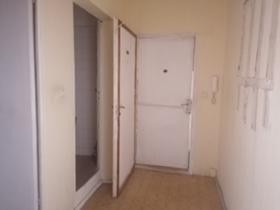 1 dormitor Vâzrajdane 1, Varna 10