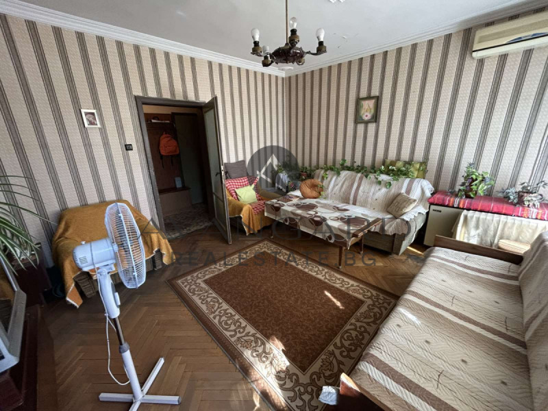 На продаж  2 спальні Пловдив , Христо Смирненски , 64 кв.м | 93706260