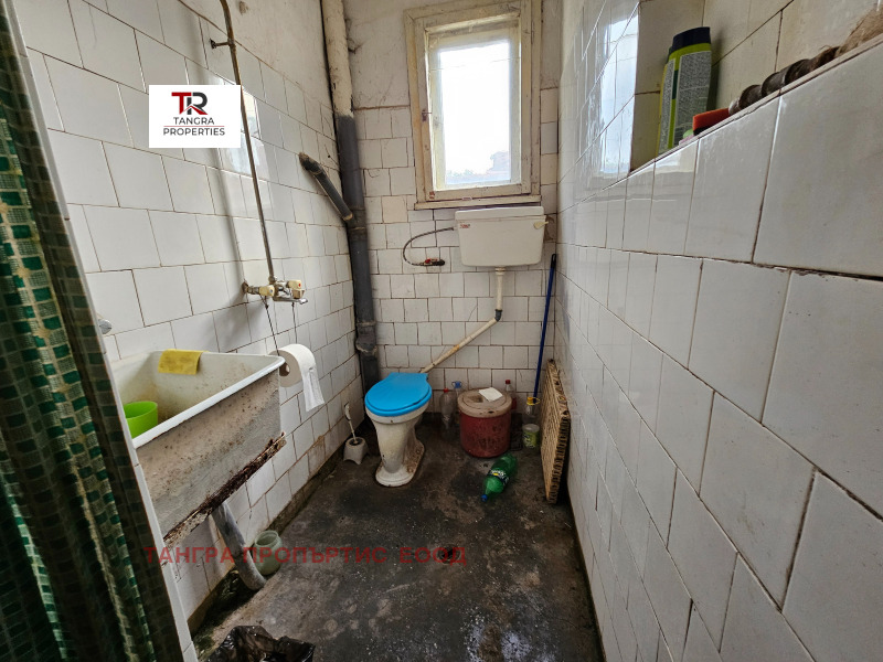 На продаж  Будинок область Перник , Радомир , 285 кв.м | 52201915 - зображення [16]