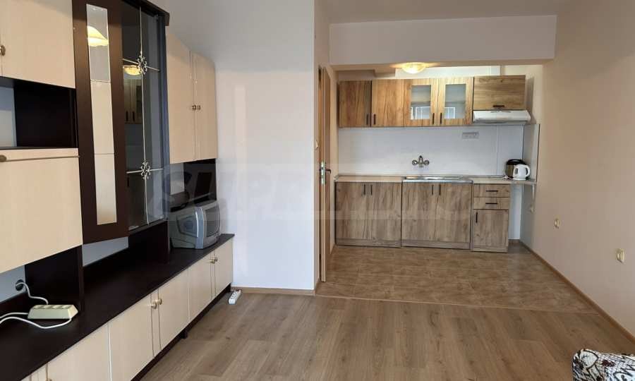 Продава 2-СТАЕН, гр. Варна, Бриз, снимка 2 - Апартаменти - 48876447