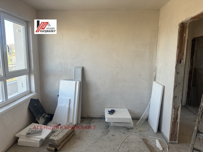 En venta  2 dormitorios Kardzhali , Veselchane , 160 metros cuadrados | 93851913 - imagen [8]