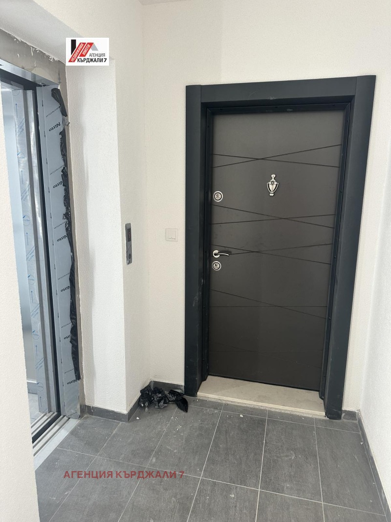 En venta  2 dormitorios Kardzhali , Veselchane , 160 metros cuadrados | 93851913 - imagen [13]