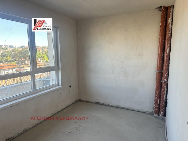 En venta  2 dormitorios Kardzhali , Veselchane , 160 metros cuadrados | 93851913 - imagen [3]