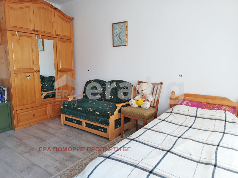 Продава 3-СТАЕН, гр. Поморие, област Бургас, снимка 7 - Апартаменти - 52039829