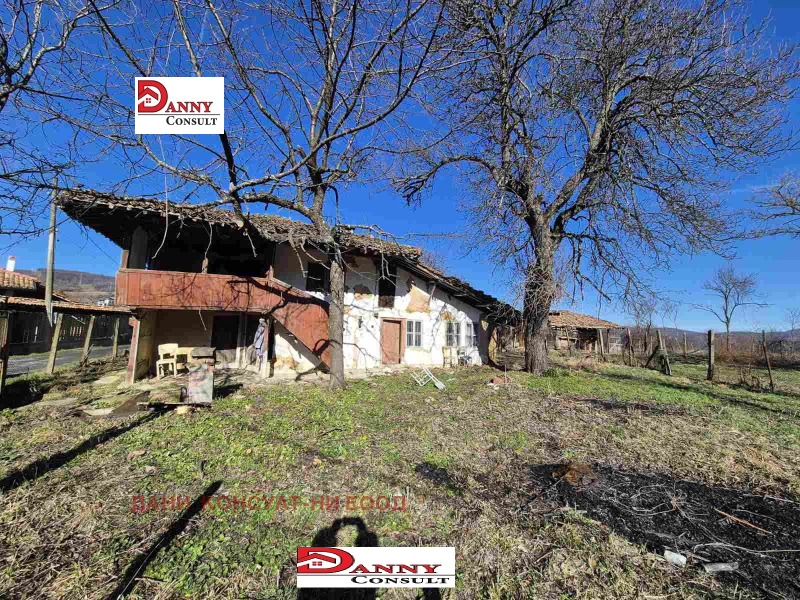 Продава КЪЩА, гр. Елена, област Велико Търново, снимка 2 - Къщи - 53286858