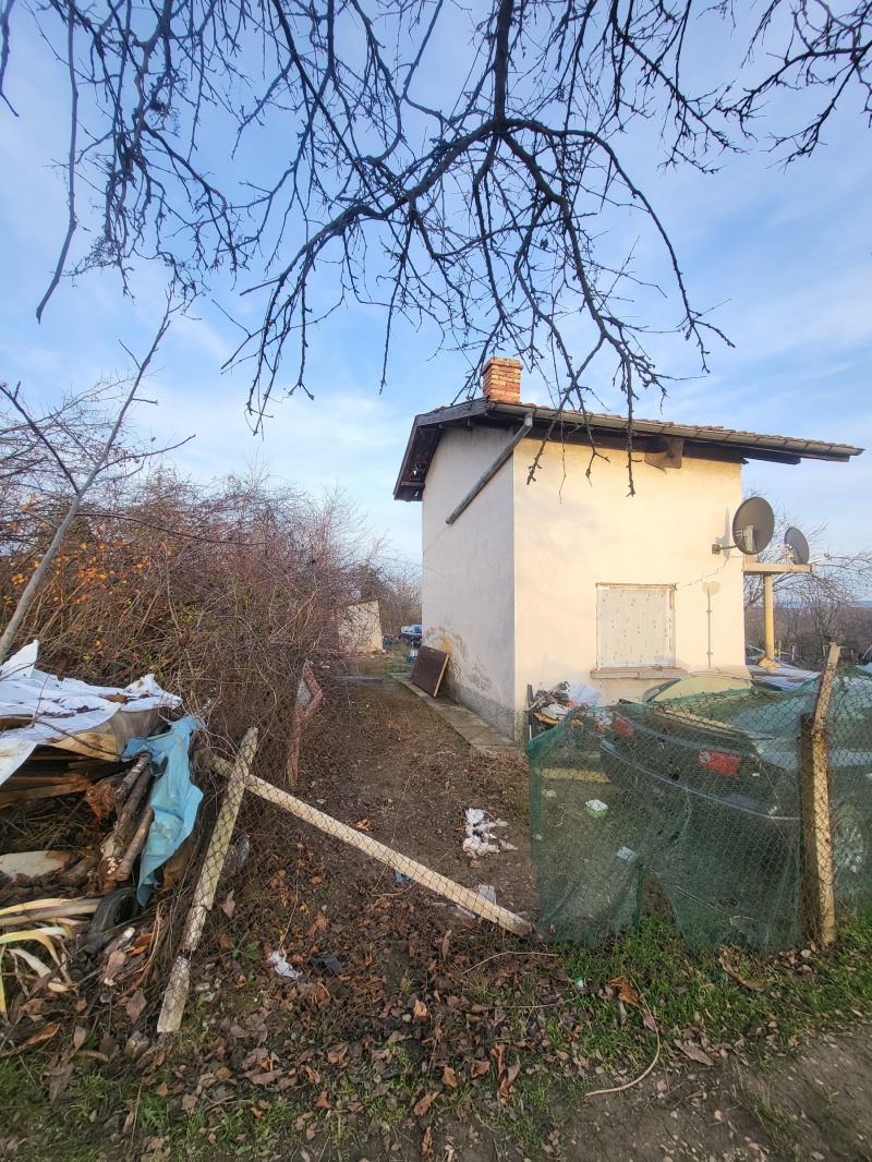 Продава ВИЛА, гр. Плевен, м-т Орлето, снимка 9 - Вили - 52913499