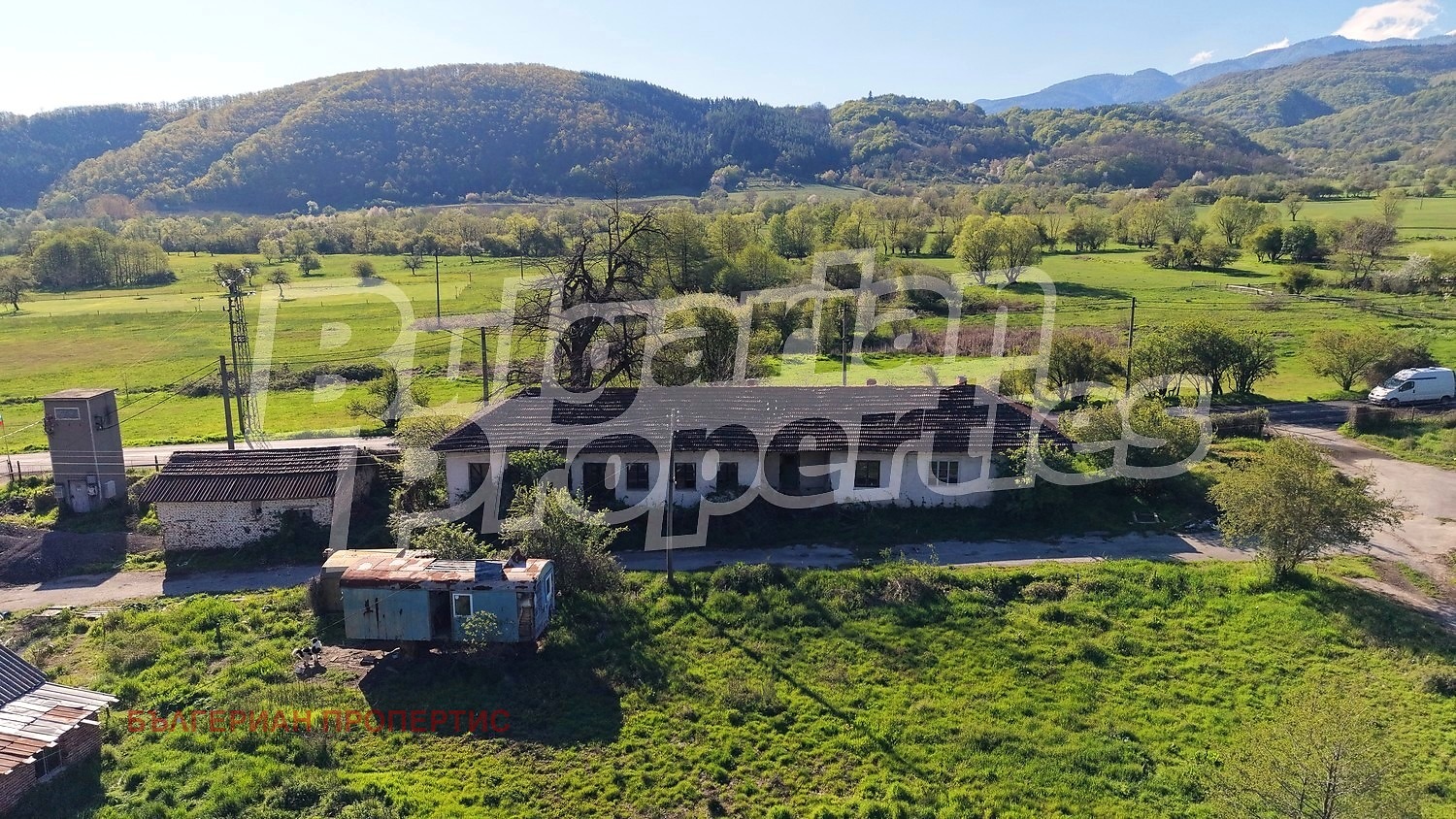 Продава ПАРЦЕЛ, с. Радуил, област София област