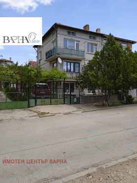 Etajul casei Acsacovo, regiunea Varna