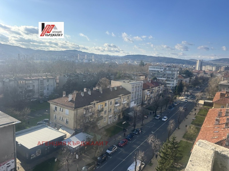 Продава 3-СТАЕН, гр. Кърджали, Център, снимка 13 - Апартаменти - 52935879