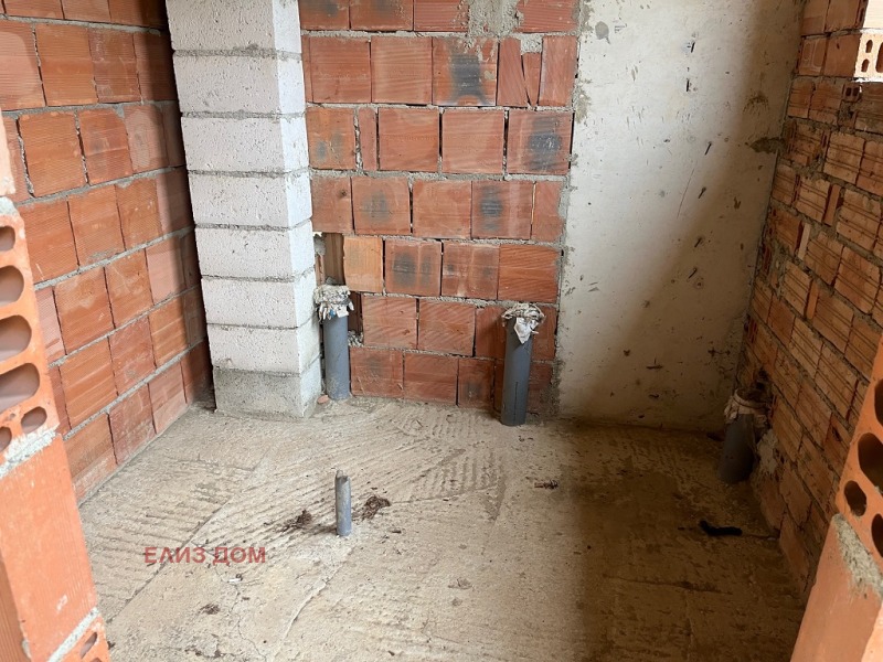 Продава КЪЩА, с. Долище, област Варна, снимка 12 - Къщи - 52637970