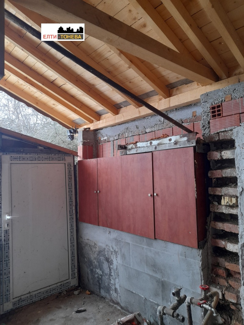 Продава КЪЩА, гр. Стара Загора, Железник - изток, снимка 2 - Къщи - 53454030