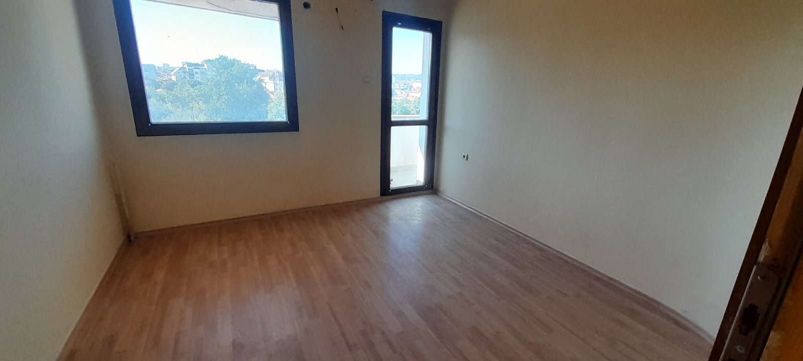 Продава 3-СТАЕН, гр. Плевен, Идеален център, снимка 16 - Апартаменти - 55987412