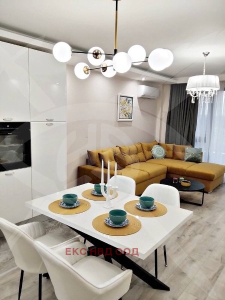 Продава  2-стаен град Пловдив , Христо Смирненски , 80 кв.м | 71016176