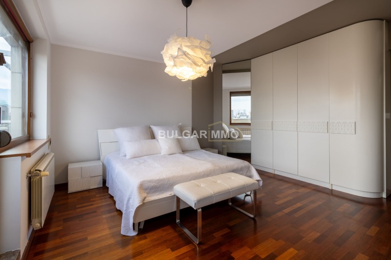 Продава МНОГОСТАЕН, гр. София, Изток, снимка 5 - Апартаменти - 52390349