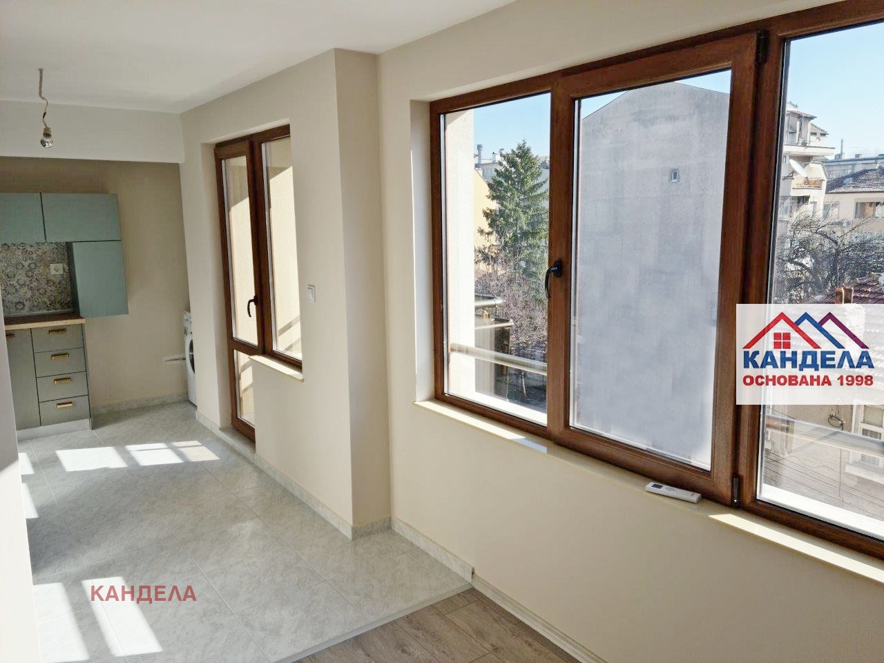 Продава 2-СТАЕН, гр. Пловдив, Кючук Париж, снимка 2 - Апартаменти - 54837218
