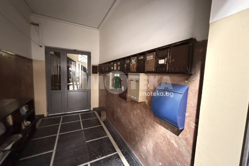 Продава 2-СТАЕН, гр. София, Център, снимка 13 - Апартаменти - 55059416