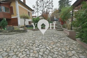 House Yablanitsa, region Lovech 16