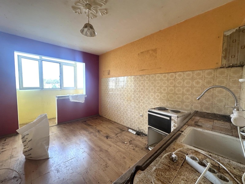 Satılık  2 yatak odası Şumen , 5-ti polk , 94 metrekare | 75340981 - görüntü [4]