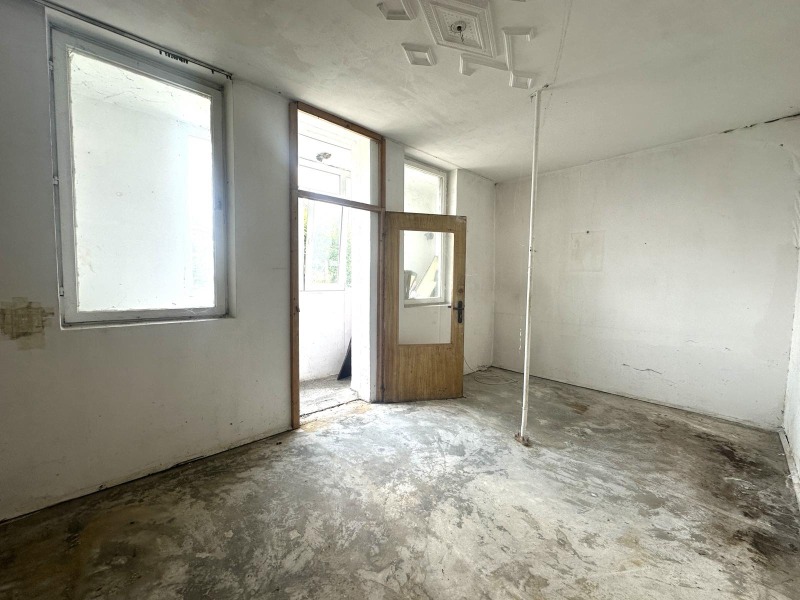 Satılık  2 yatak odası Şumen , 5-ti polk , 94 metrekare | 75340981 - görüntü [3]