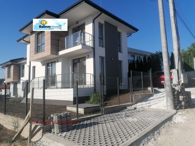 Продава КЪЩА, гр. Варна, м-т Горна Трака, снимка 2 - Къщи - 52531173