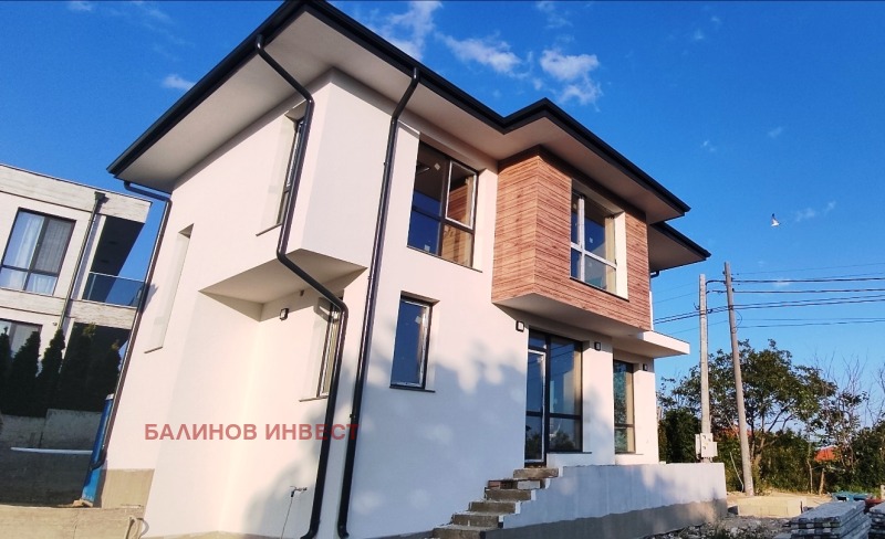 Продава  Къща, град Варна, м-т Горна Трака •  289 000 EUR • ID 27337407 — holmes.bg - [1] 